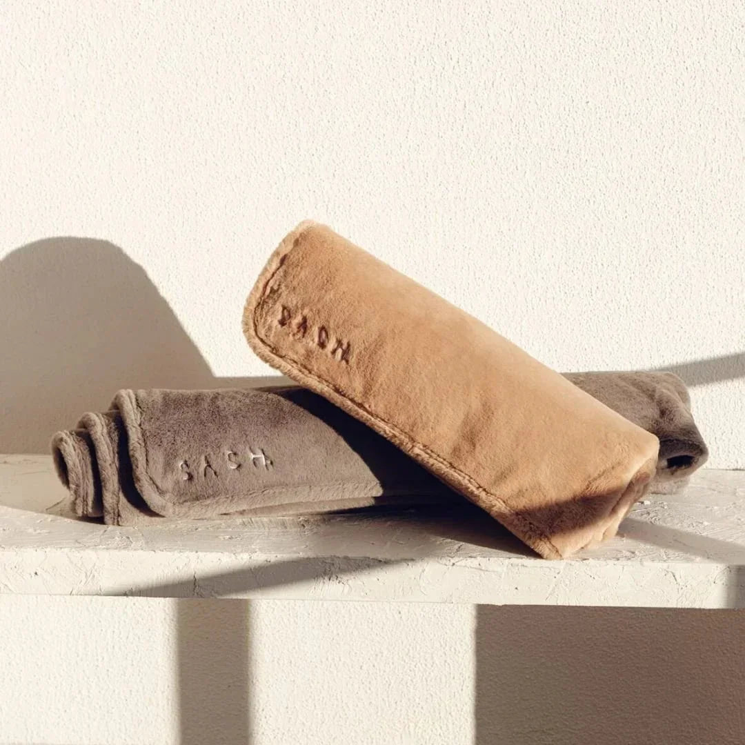 Blankets-DoubleWeightedLuxuryBlanket3_1800x1800_8f541881-9ae6-40a6-8f98-441259dd7a7e.jpg
