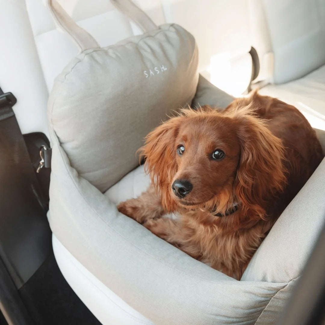 DogBeds-PremiumDogCarBed5.jpg